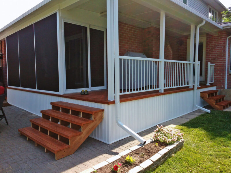 Custom Deck, Railing & Screenroom Build