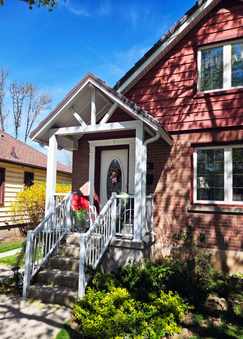 Sleek White Aluminum Railing Upgrade