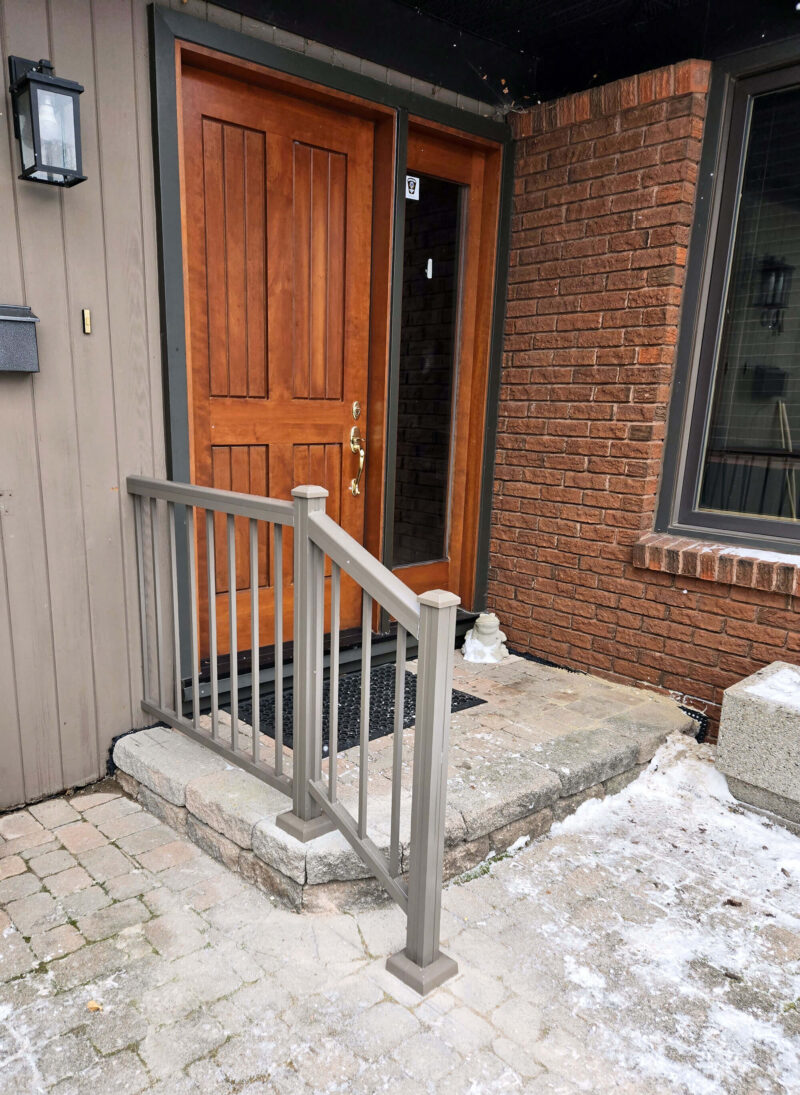 Sleek Aluminum Railings